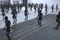 Trung Quốc cảnh báo mối đe dọa từ robot hình người