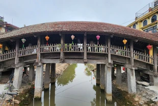 Đầu xuân năm mới, chen chân'ở cầu ngói đẹp nhất Ninh Bình