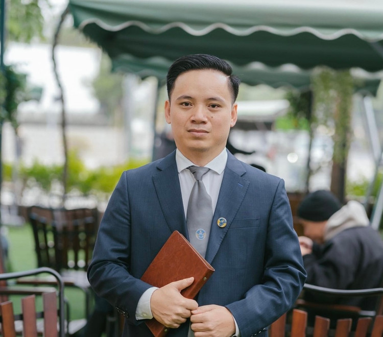 Vấn đề pháp lý vụ nhân viên gác tàu bị đánh gãy xương mũi - Hình 2 Van de phap ly vu nhan vien gac tau bi danh gay xuong mui-Hinh-2