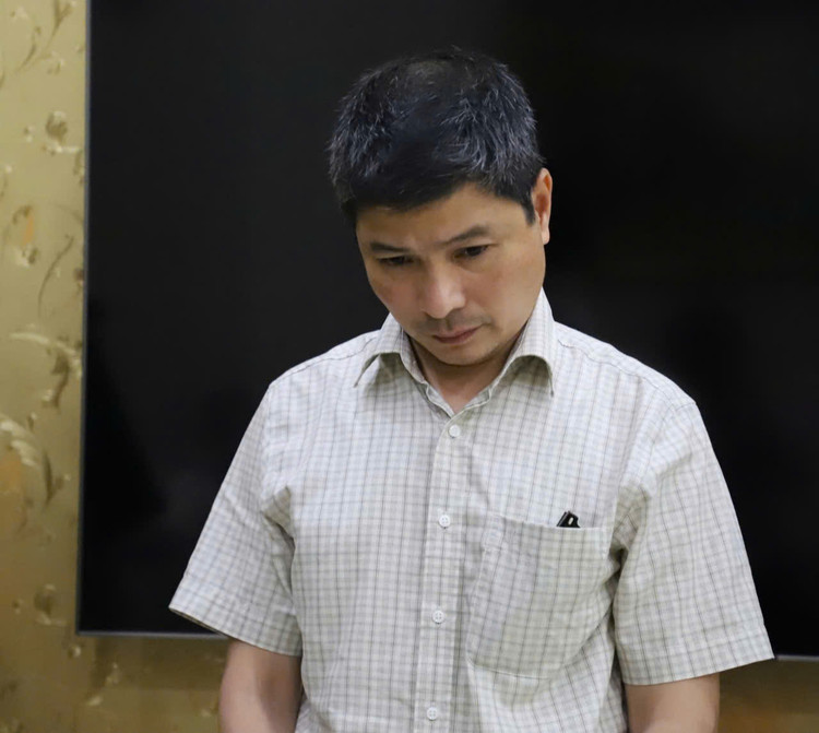 Bắt 3 lãnh đạo Công ty cổ phần quản lý công trình đô thị - Hình 2 Bat 3 lanh dao Cong ty co phan quan ly cong trinh do thi-Hinh-2