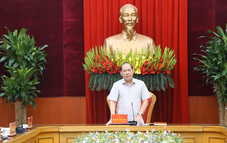 Chan dung 2 tan Pho Chu tich Uy ban Trung uong MTTQ Viet Nam-Hinh-12