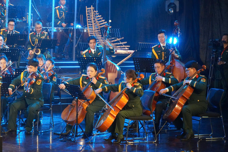 “Bai ca Thong nhat” vang vong hao khi dai thang mua Xuan nam 1975-Hinh-3