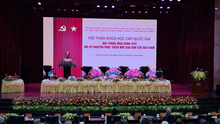 TP HCM vuon minh trong ky nguyen moi tu hao khi Dai thang mua Xuan 1975-Hinh-2