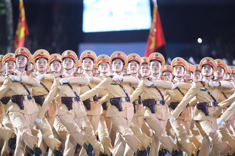 An tuong man dieu binh dem so duyet cua luc luong Cong an nhan dan-Hinh-8