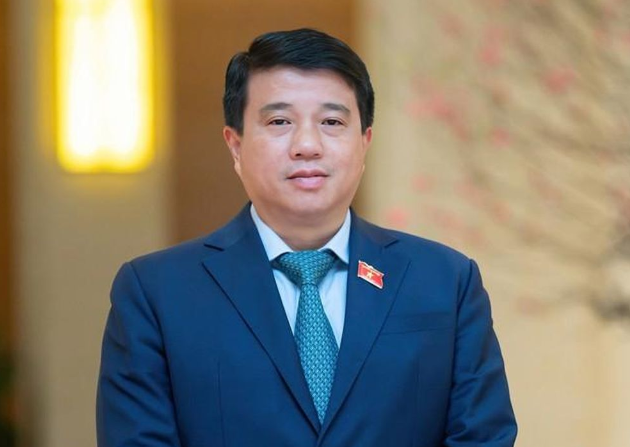 Chan dung tan Bi thu Tinh uy Lam Dong Y Thanh Ha Nie K'dam-Hinh-3