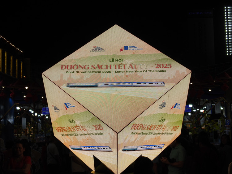 Khong gian van hoa dac sac ngay xuan tai TP HCM