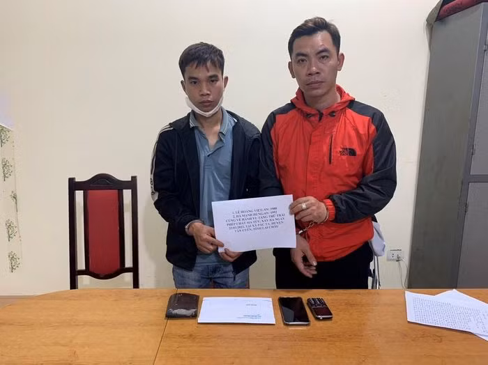 Lai Chau: Bat 2 giao vien tieu hoc tang tru trai phep ma tuy