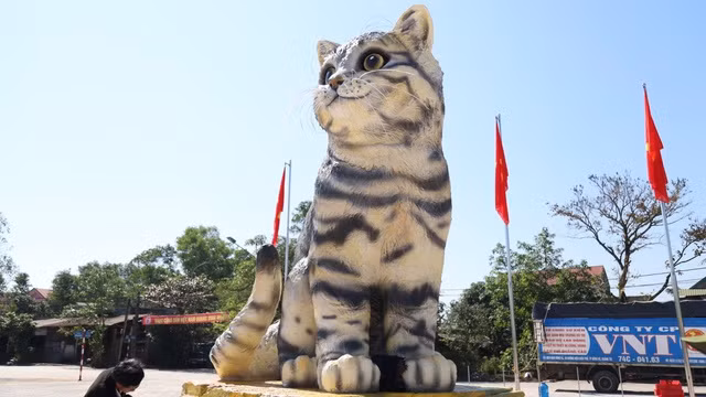 Linh vật mèo Tết 2023 “trình làng” vô số kiểu tạo hình độc, lạ Linh vat meo Tet 2023 “trinh lang” vo so kieu tao hinh doc, la