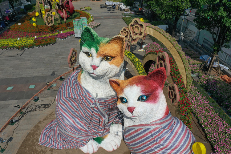 Linh vật mèo Tết 2023 “trình làng” vô số kiểu tạo hình độc, lạ - Hình 4 Linh vat meo Tet 2023 “trinh lang” vo so kieu tao hinh doc, la-Hinh-4