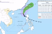 Bão Fung Wong di chuyển nhanh, gây sóng lớn và gió mạnh ở Biển Đông