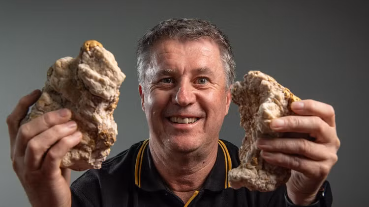 Dao duoc tang vang 72kg, 2 tho mo choang vang suyt ngat-Hinh-8