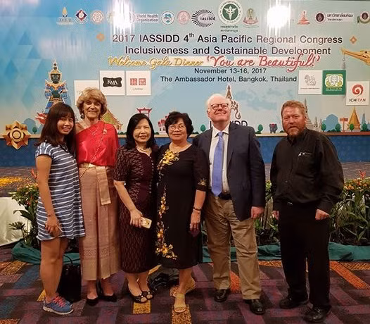 Nguoi phu nu truyen cam hung cho cong dong-Hinh-5