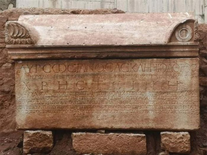 Tim thay quan tai da nghin nam chua bi mat “nguoi bao ve hoang de