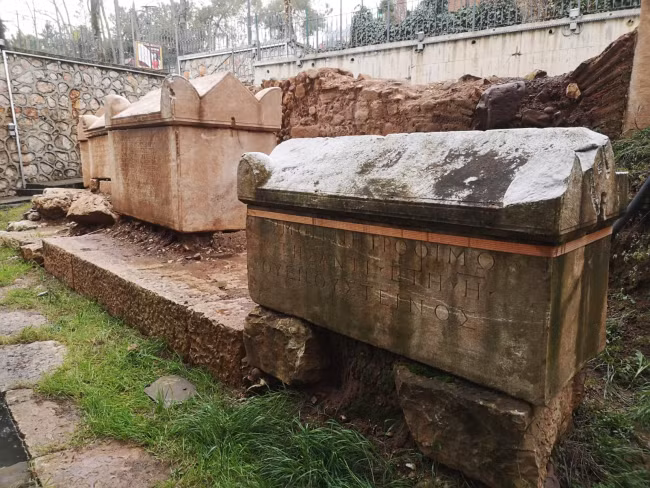 Tim thay quan tai da nghin nam chua bi mat “nguoi bao ve hoang de