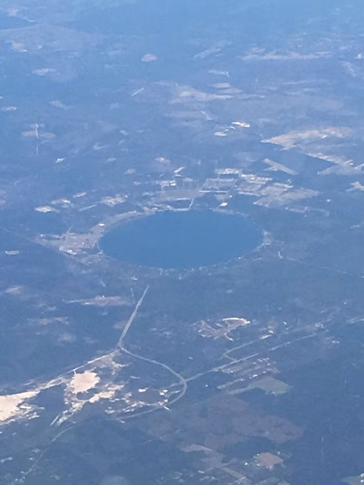 Kham pha bi an ho nuoc tu nhien tron toi muc bat thuong-Hinh-5