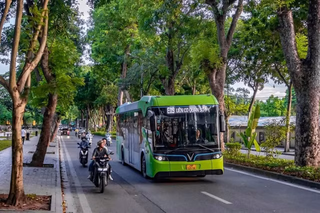 Ha Noi: Chinh thuc tang gia ve xe buyt tu 01/11