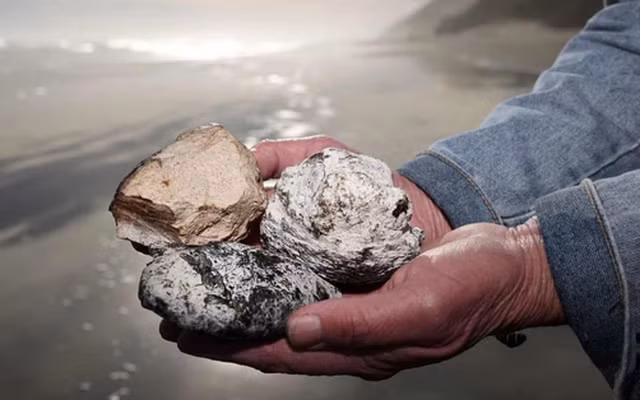 Xon xao khoi da la nghi long dien huong quy hiem o Gia Lai-Hinh-10