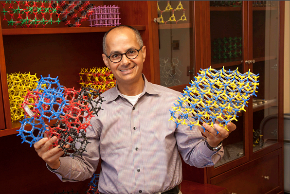 Cha de “sieu vat lieu” lay nuoc tu khong khi: VinFuture la nguon dong luc lon lao cho nha khoa hoc-Hinh-4