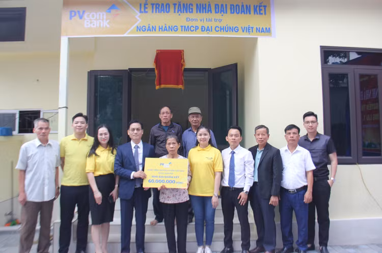 PVcomBank hỗ trợ xây dựng nhà “Đại đoàn kết” tại thành phố Hải Phòng PVcomBank ho tro xay dung nha “Dai doan ket” tai thanh pho Hai Phong