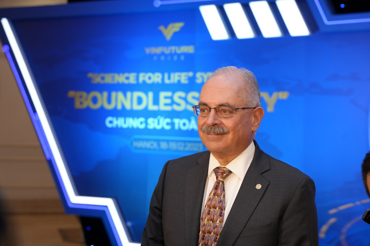 Mot ngay truoc Le trao giai VinFuture 2023: Vinh danh tri tue kiet xuat tu gan 1.400 de cu-Hinh-2