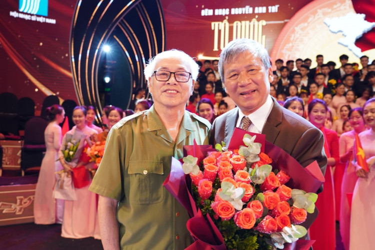 GS Nguyễn Anh Trí: Hành trình khoa học từ trái tim thầy thuốc - Hình 4 GS Nguyen Anh Tri: Hanh trinh khoa hoc tu trai tim thay thuoc-Hinh-4