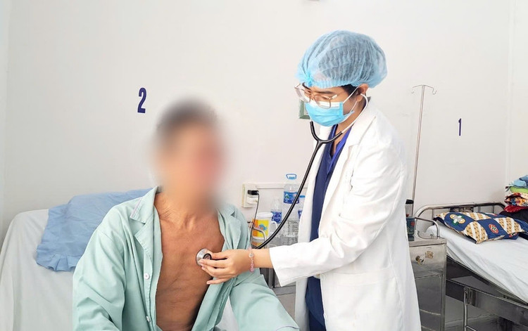 An xi muoi, cu ong 72 tuoi o TP HCM nguy kich