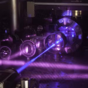 Can canh dong ho nguyen tu chinh xac nhat the gioi-Hinh-4