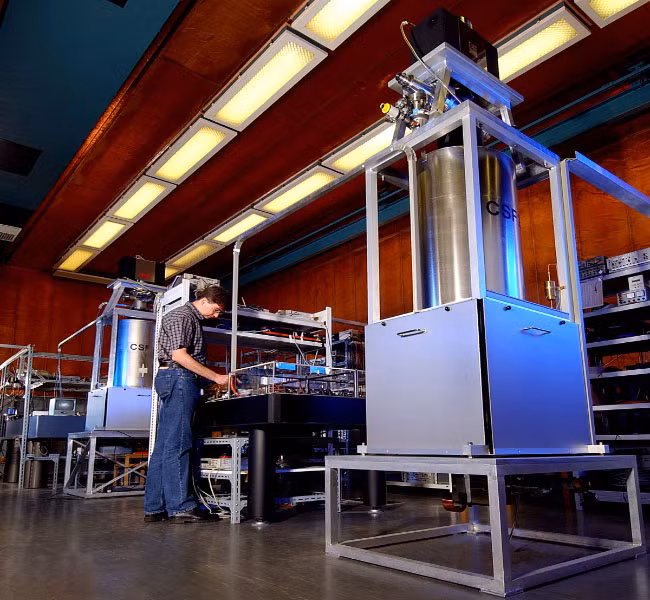 Can canh dong ho nguyen tu chinh xac nhat the gioi-Hinh-6