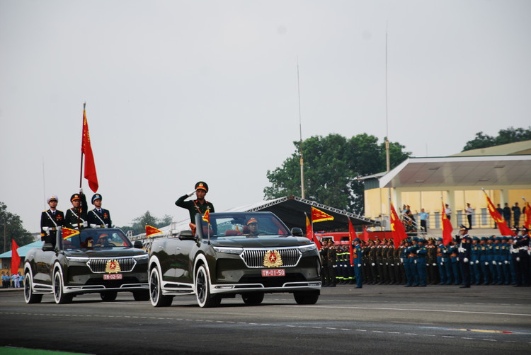 Hinh anh ngay dau hop luyen dieu binh ky niem dai le 30/4-Hinh-7