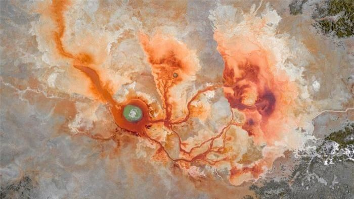 Giat minh “mat quy” khong lo, nghin nam soi suc giua sa mac