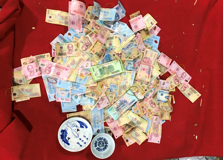 Hai Phong: Pha “dong” co bac, bat 51 doi tuong-Hinh-2