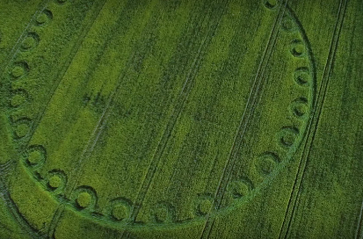 Chan dong nhung diem den ua thich nhat cua UFO tren Trai Dat-Hinh-3