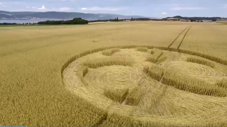 Chan dong nhung diem den ua thich nhat cua UFO tren Trai Dat-Hinh-7