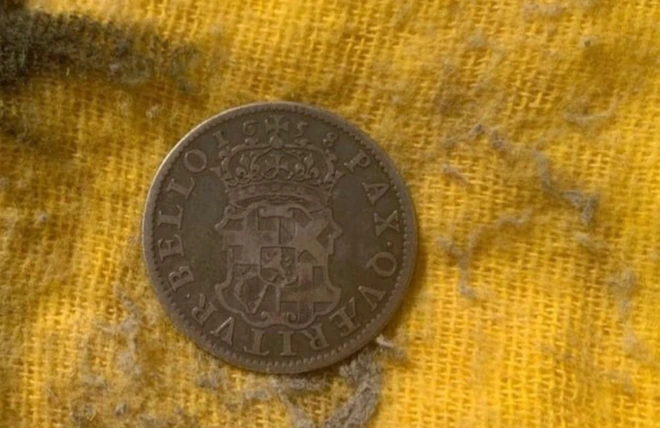 Don dep quan ruou, tinh co dung trung “kho bau” quy hiem bi lang quen-Hinh-3