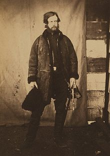 Báu vật Ai Cập 4.000 tuổi xuất hiện khó hiểu giữa sân trường học - Hình 5 Bau vat Ai Cap 4.000 tuoi xuat hien kho hieu giua san truong hoc-Hinh-5