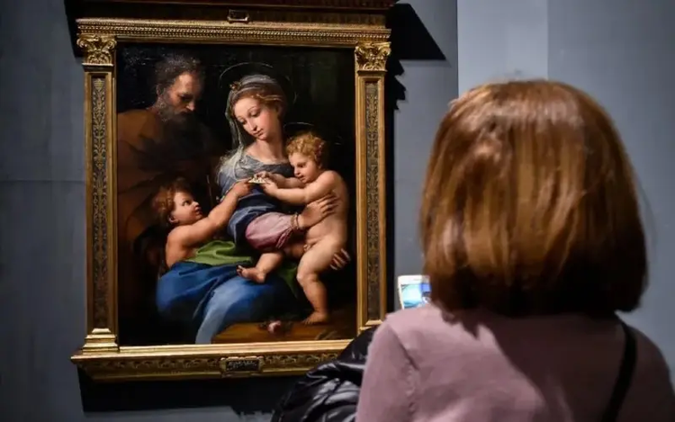 AI phat hien soc ve buc tranh huyen thoai Madonna della Rosa-Hinh-3