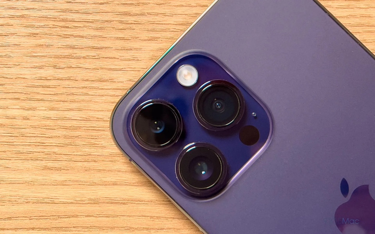 Bat ngo thiet ke camera doc se tro lai tren iPhone 16-Hinh-6