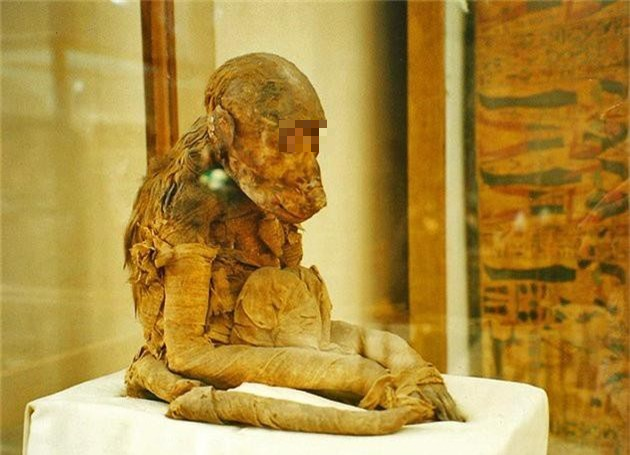 Phat hien xac uop khong phai con nguoi, lo su that vung dat huyen thoai-Hinh-5