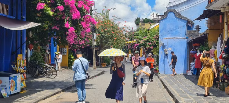 Me man gian hoa giay, su quan tu o “thi tran dep nhat the gioi“-Hinh-2