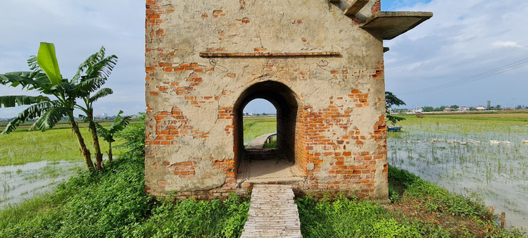 Check in lo gach cu bo hoang dep nhu phim-Hinh-5