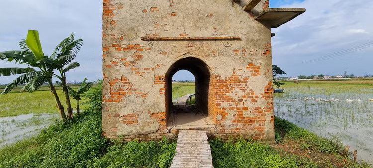 Check in lo gach cu bo hoang dep nhu phim-Hinh-5