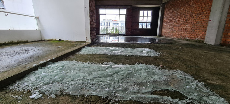 Da Nang: Xot xa loat shophouse chuc ty bo hoang, co phu kin-Hinh-10