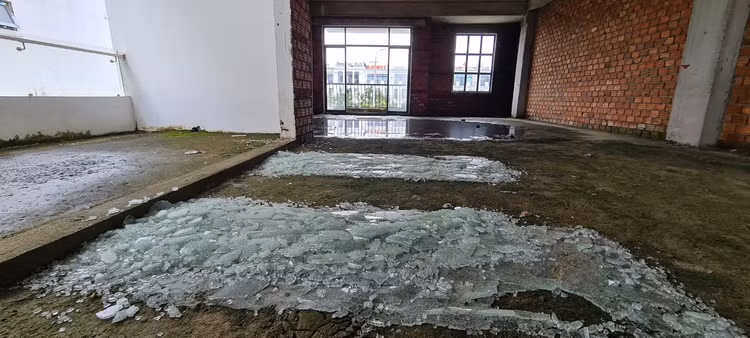 Da Nang: Xot xa loat shophouse chuc ty bo hoang, co phu kin-Hinh-10