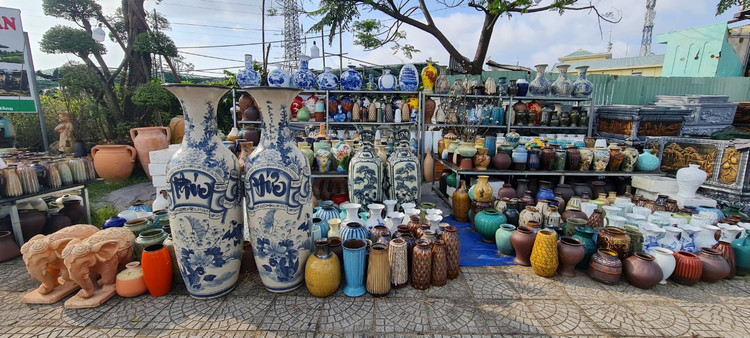 Da Nang - Hoi An: Quat, buoi deu dep, thi truong hoa Tet bat dau soi dong-Hinh-10