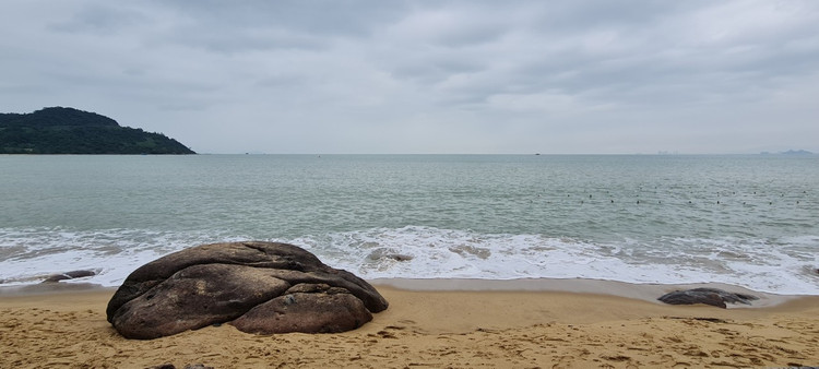 Check in bai bien hoang so tuyet dep duoi chan nui Son Tra-Hinh-5