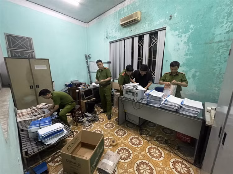 Da Nang: Kham xet khan 2 TT Dang kiem xe co gioi trong dem