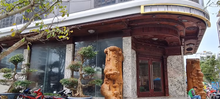 Da Nang: Sap den mua cao diem, nhieu KS van “cua dong then cai”-Hinh-14