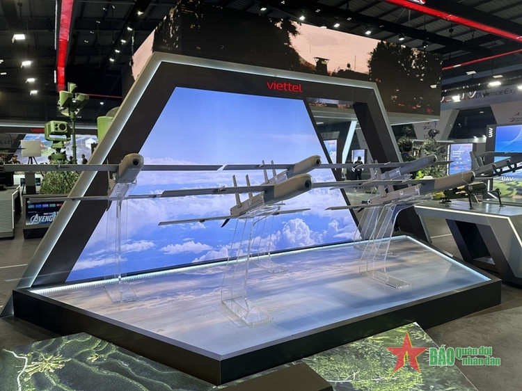 Dan UAV hien dai cua Viet Nam gop mat tai Vietnam Defense Expo 2024-Hinh-2