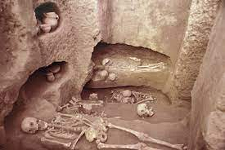 Phat hien mo co Trung Quoc 4.000 nam, lo “nghi le” rung minh-Hinh-3