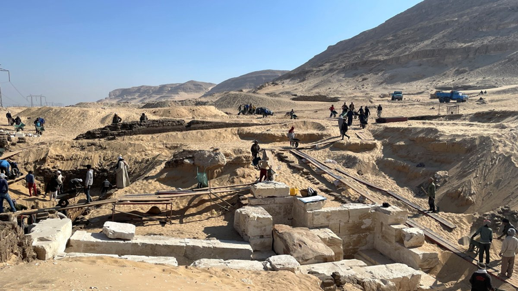 Huyen bi ngoi mo pharaoh chua tung thay “an minh” noi nui thieng-Hinh-4